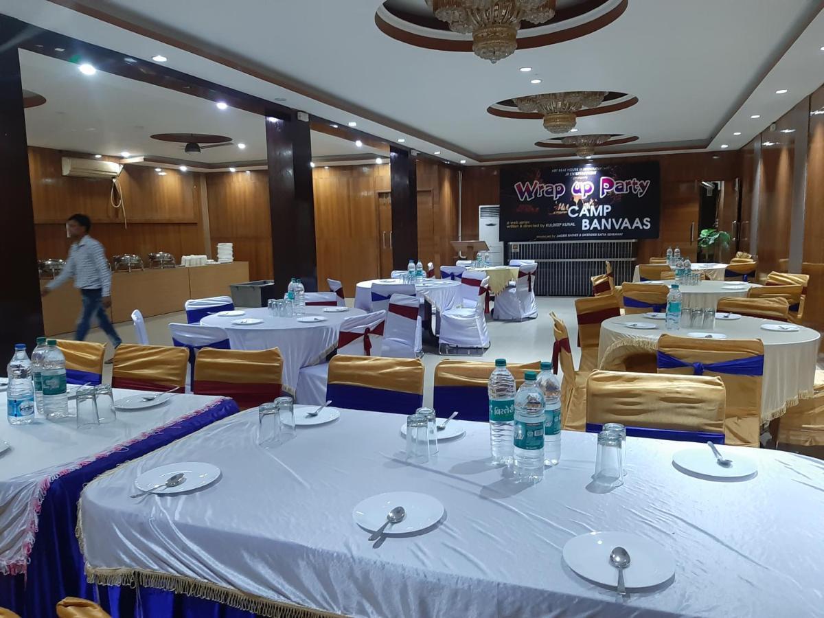 Hotel Platinum Plaza Rohtak Dış mekan fotoğraf
