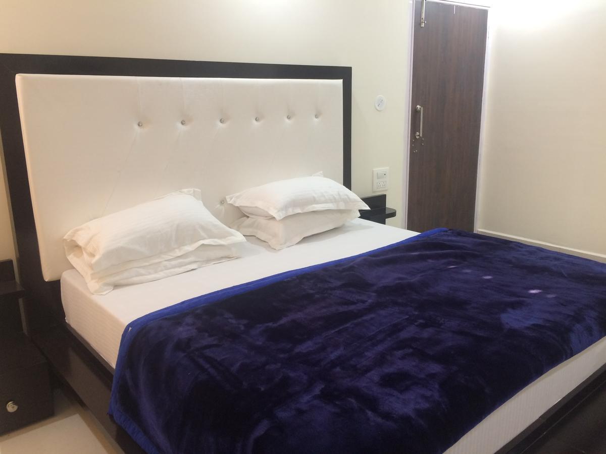 Hotel Platinum Plaza Rohtak Dış mekan fotoğraf