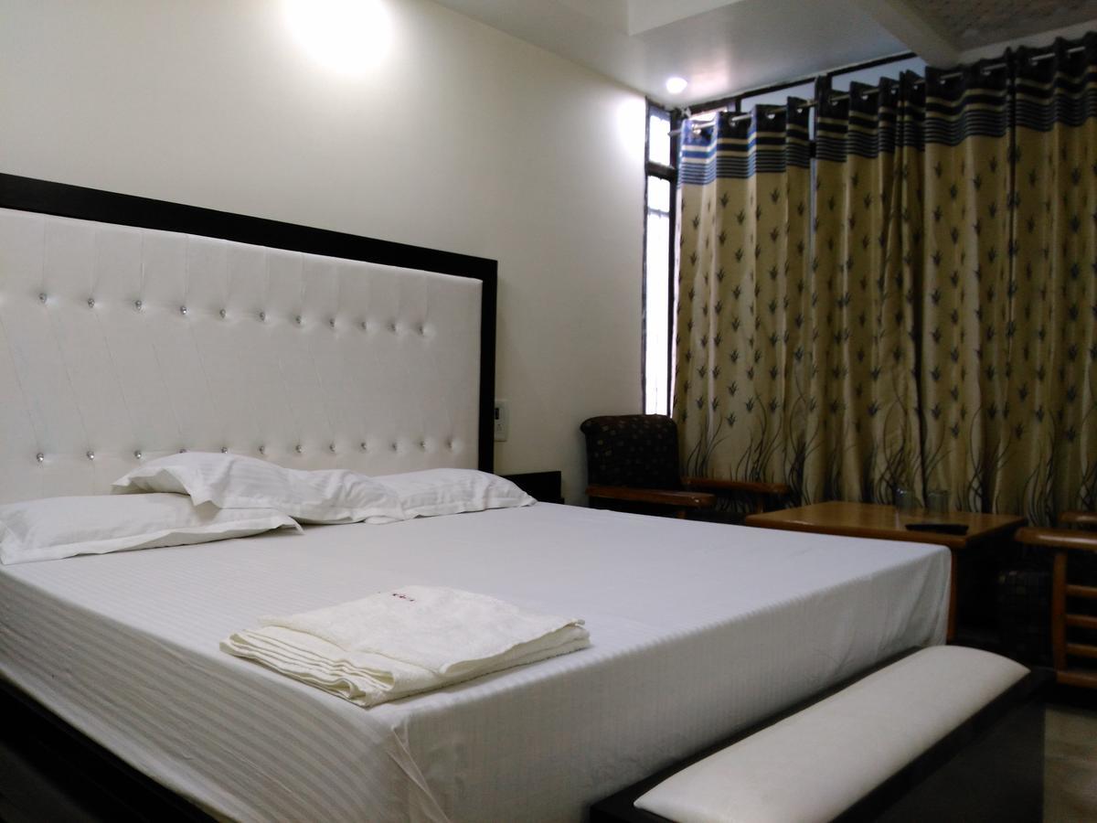 Hotel Platinum Plaza Rohtak Dış mekan fotoğraf
