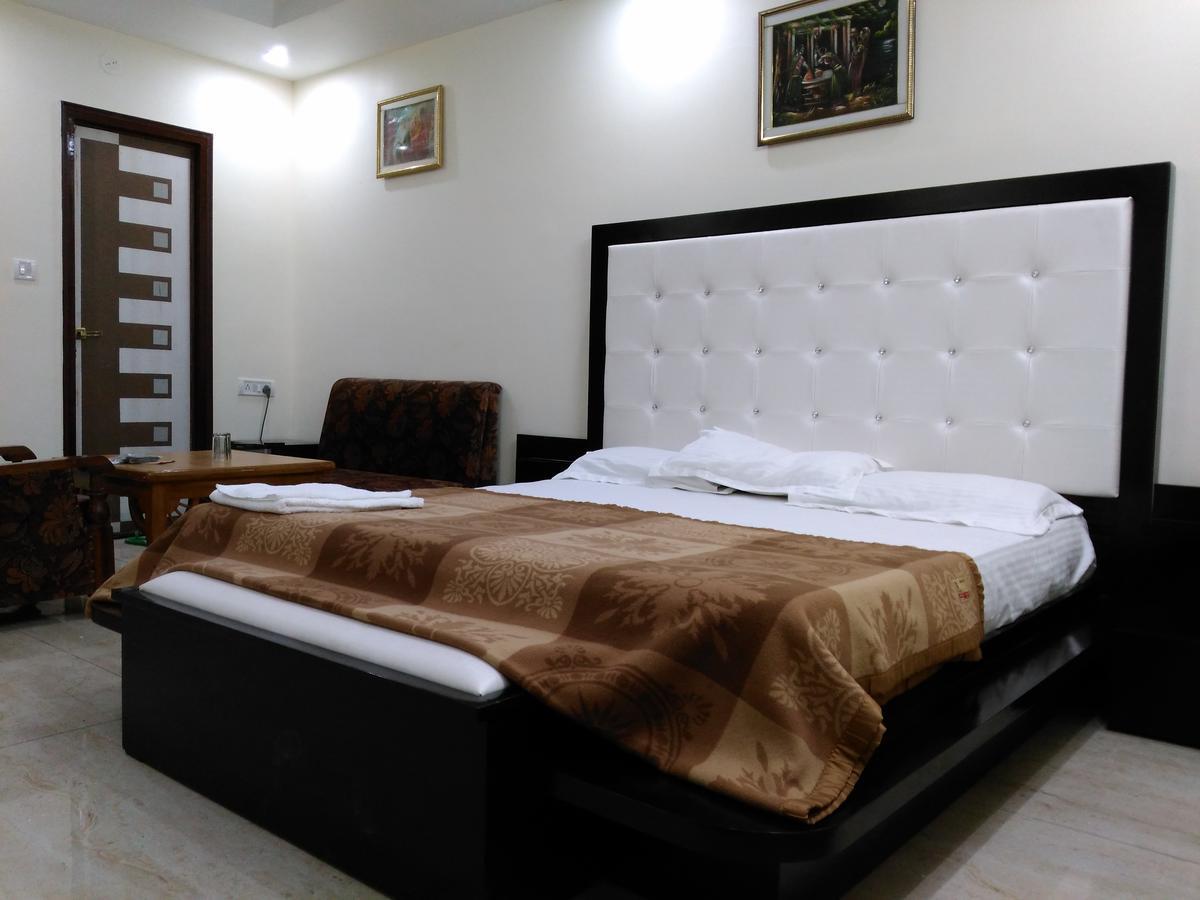 Hotel Platinum Plaza Rohtak Dış mekan fotoğraf