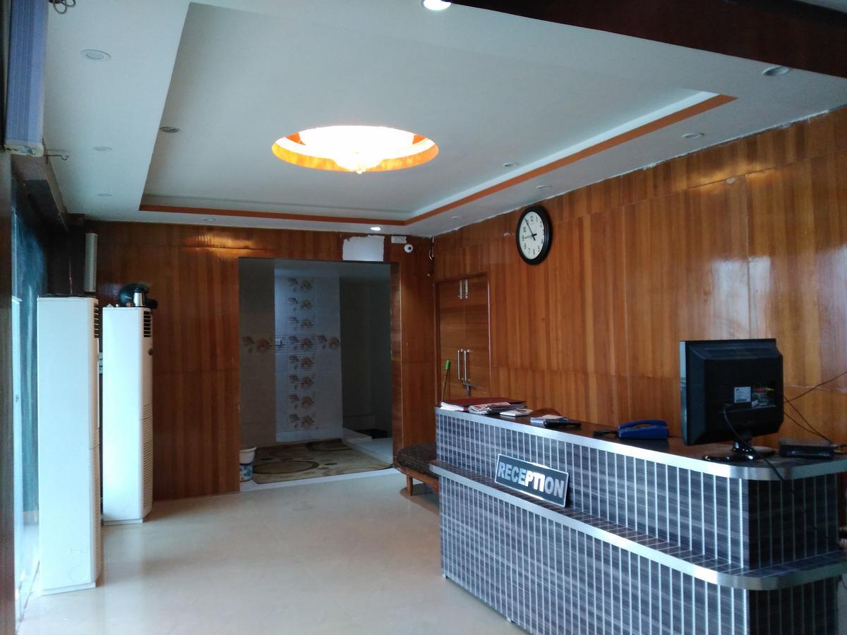 Hotel Platinum Plaza Rohtak Dış mekan fotoğraf