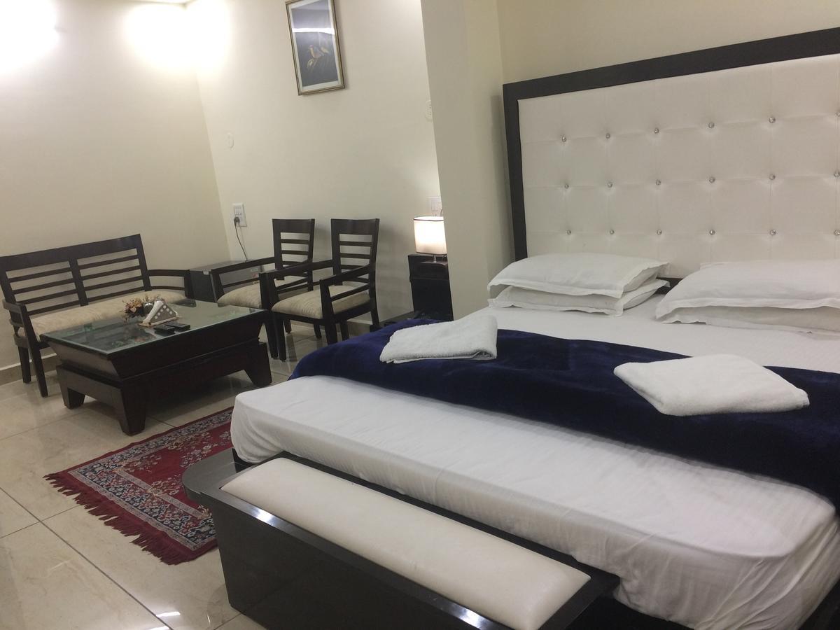 Hotel Platinum Plaza Rohtak Dış mekan fotoğraf