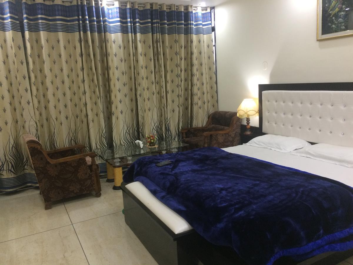 Hotel Platinum Plaza Rohtak Dış mekan fotoğraf